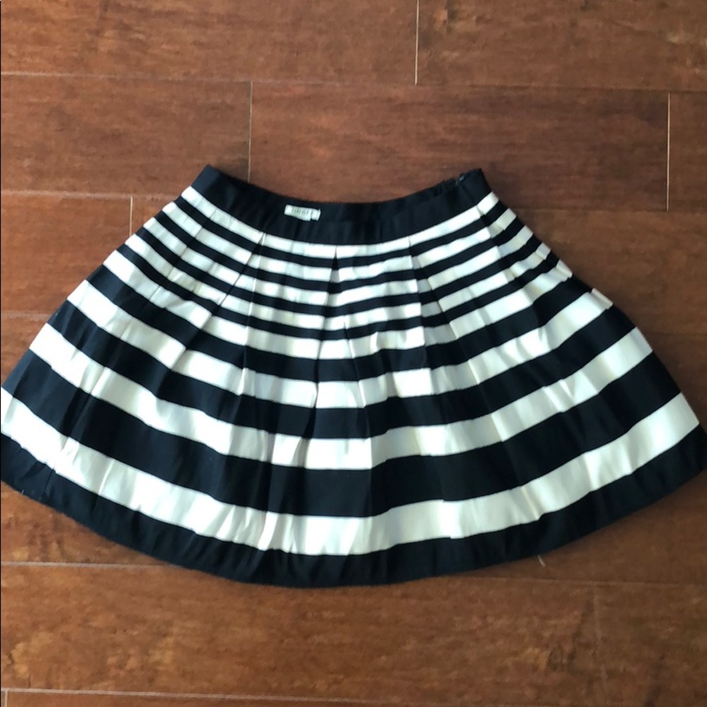 Strip bubble skirt